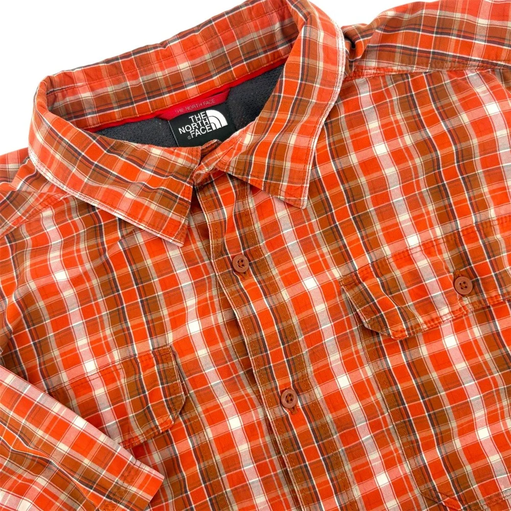 The North Face Mens Large Orange Plaid Short Sleeve Hiking Button Down Shirt